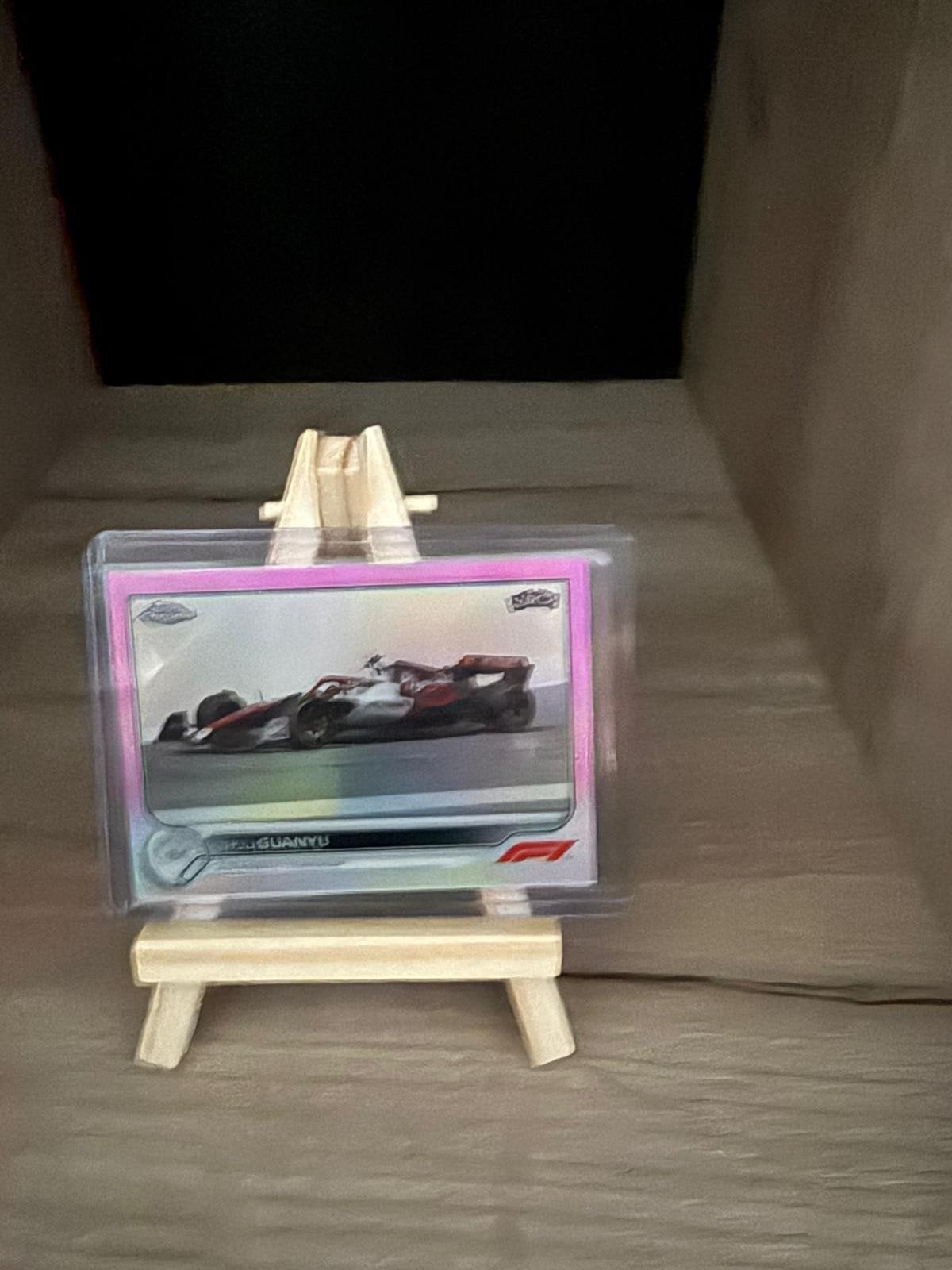 Zhou Guanyu F1 Topps Chrome kaart - Zo goed als nieuw, Ophalen of Verzenden, Zo goed als nieuw, Formule 1