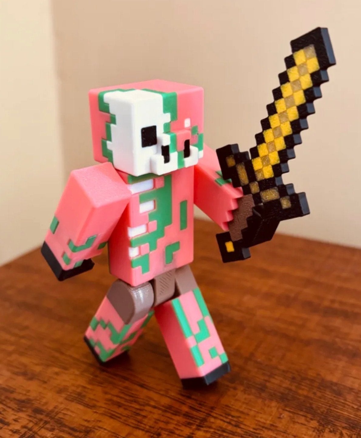 Minecraft Piglin Zombie met zwaard figuurtje, Verzenden, Zo goed als nieuw