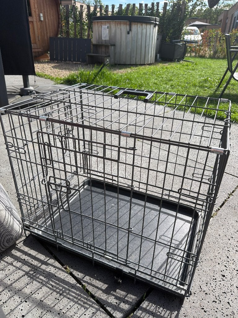 Honden bench, Dieren en Toebehoren, Ophalen, Zo goed als nieuw