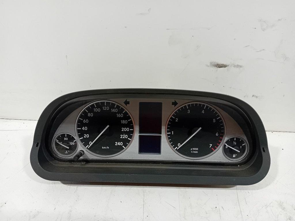 Cockpit Mercedes-Benz B-Klasse, Auto-onderdelen, Dashboard en Schakelaars, Onderdelen@venauto.nl, Van der Ven Autorecycling B.V.