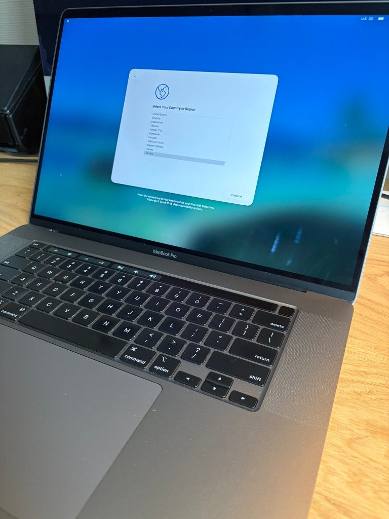Apple Macbook Pro 16 inch Space Grey, 1 TB, 32 Gb, i9, MacBook Pro, 1 TB of meer, Gebruikt, 2 tot 3 Ghz