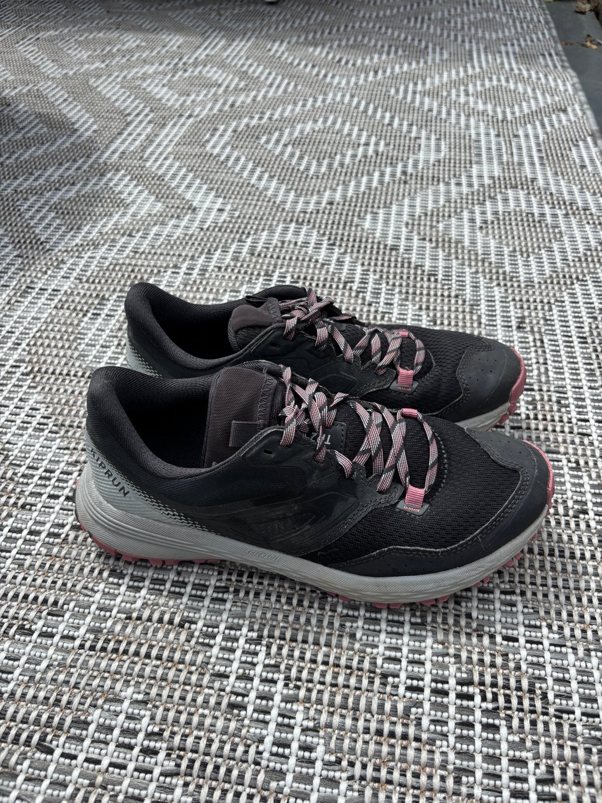 Trailrun/Wandelschoen 38 -  Kiprun TR2 Carbon Grijs Maat 38, Overige merken, Overige typen, Ophalen of Verzenden, Zo goed als nieuw