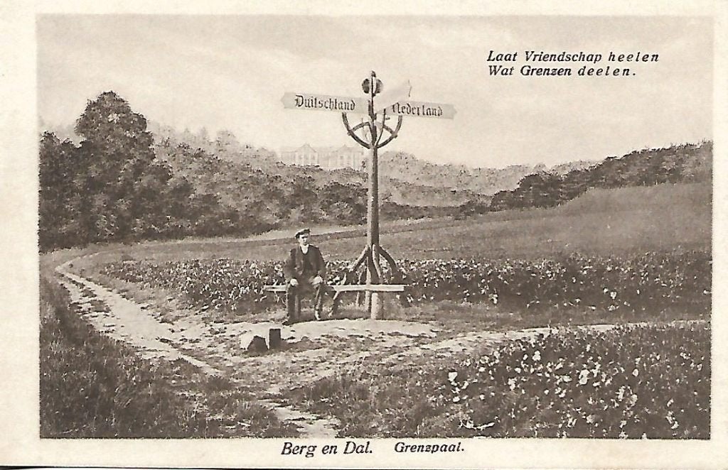 Berg en Dal- -Grenspaal., Verzenden, 1940 tot 1960, Ongelopen, Gelderland