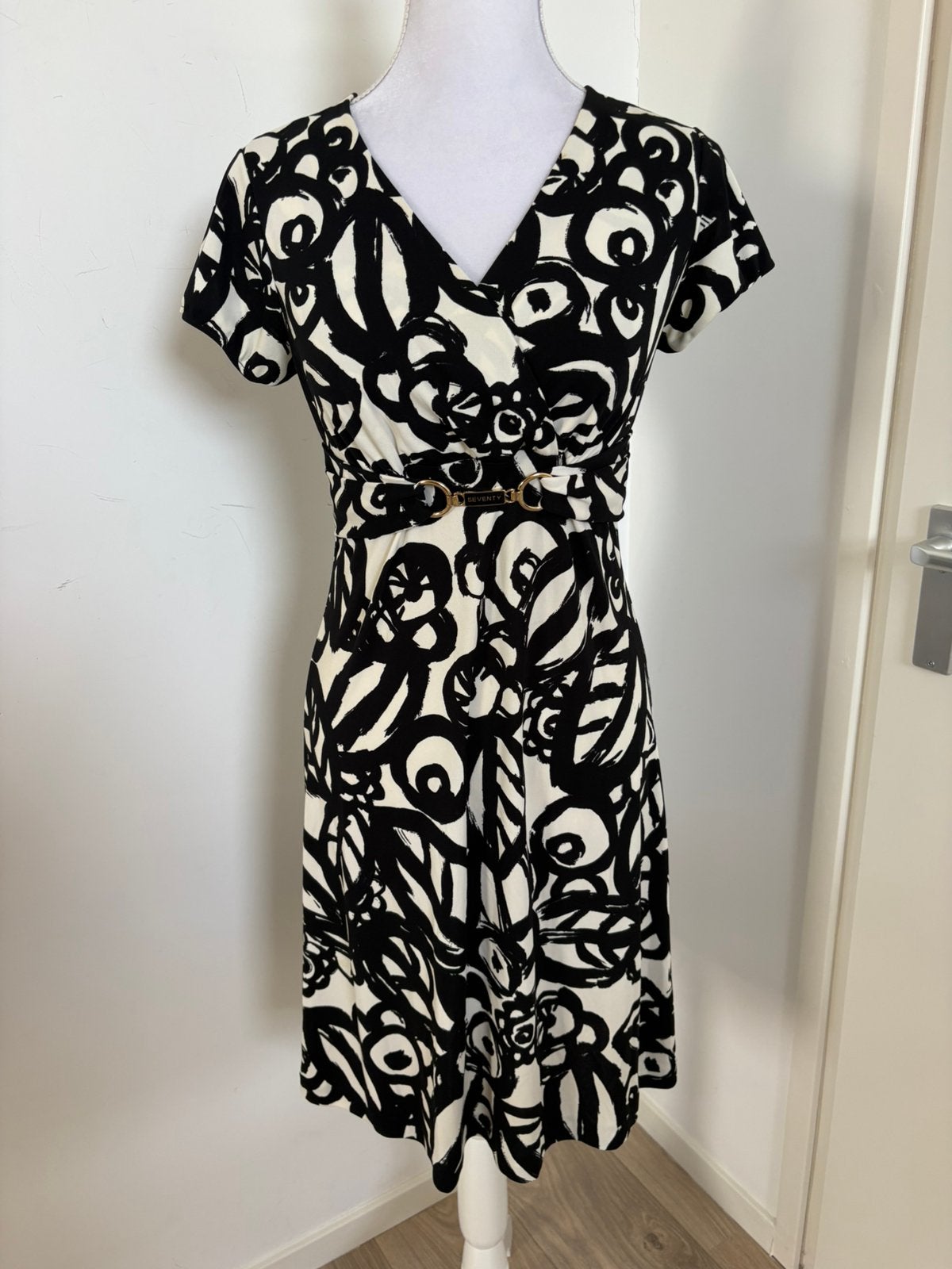Hele mooie Seventy Venezia jurk - maat 36 - 1 keer gedragen!, Kleding | Dames, Zwart, Nieuw, Ophalen of Verzenden, Knielengte
