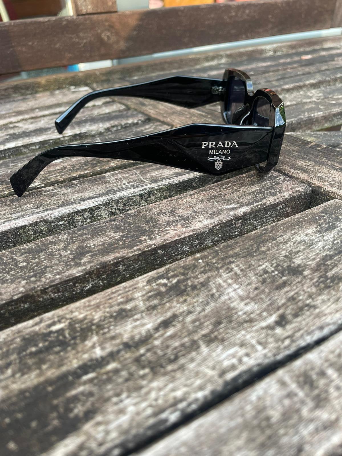 Prada zonnebril zwart, Sieraden, Tassen en Uiterlijk, Zonnebrillen en Brillen | Heren, Ophalen of Verzenden, Zo goed als nieuw