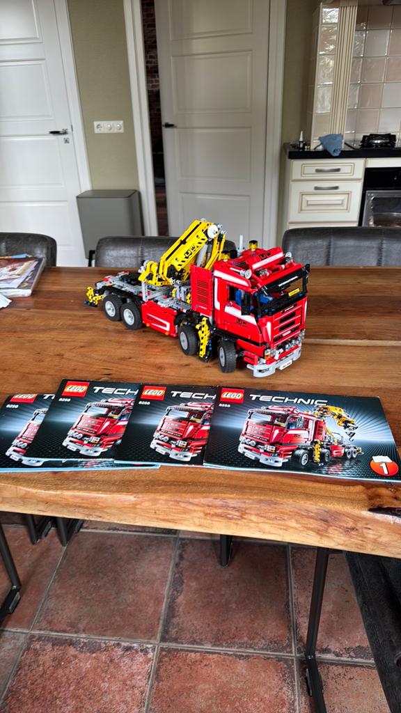 Lego technic vrachtwagen 8258, Kinderen en Baby's, Speelgoed | Duplo en Lego, Ophalen of Verzenden, Zo goed als nieuw