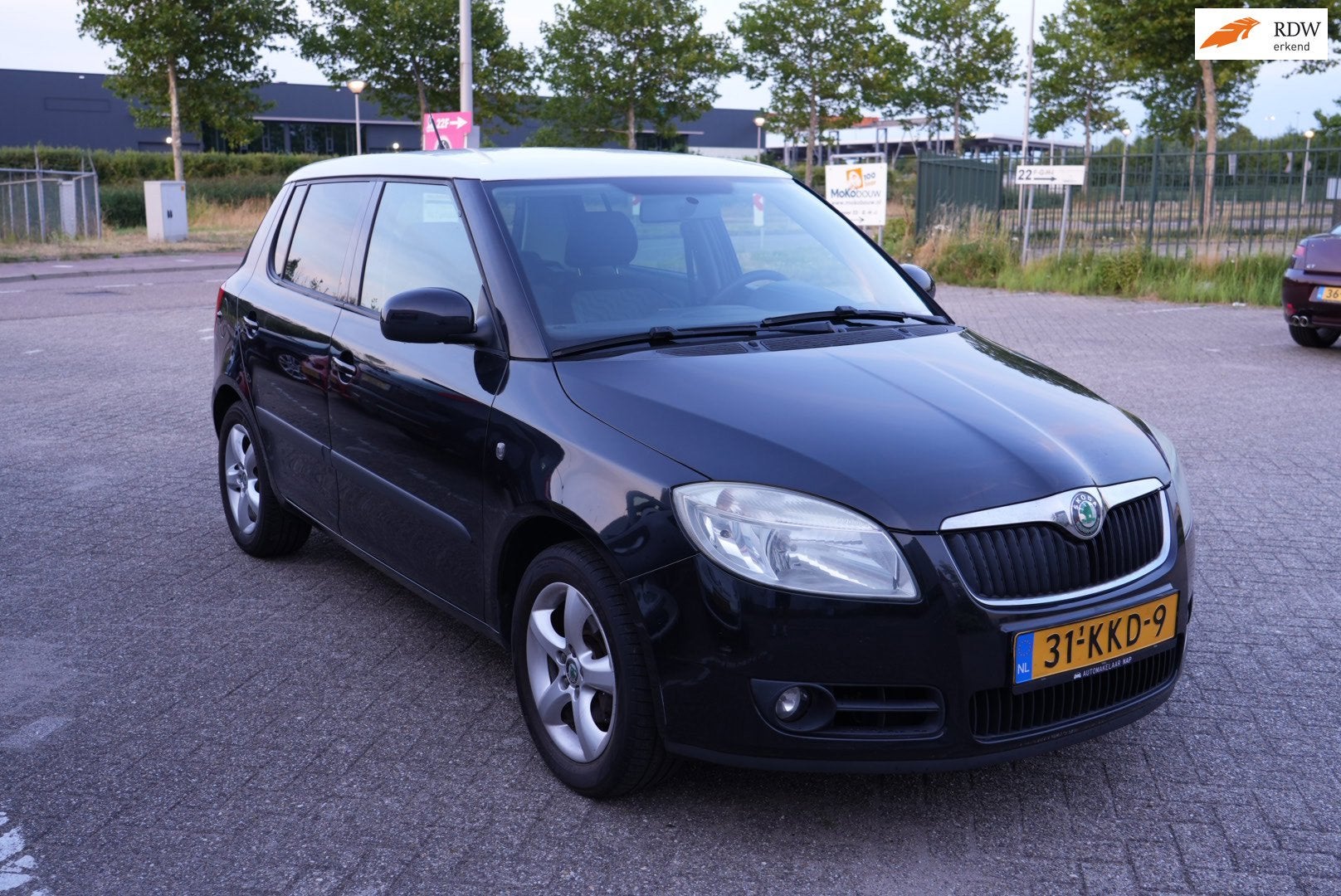 Skoda Fabia 1.4-16V Tour Pro, Auto's, Voorwielaandrijving, Zwart, 4 cilinders, Zwart