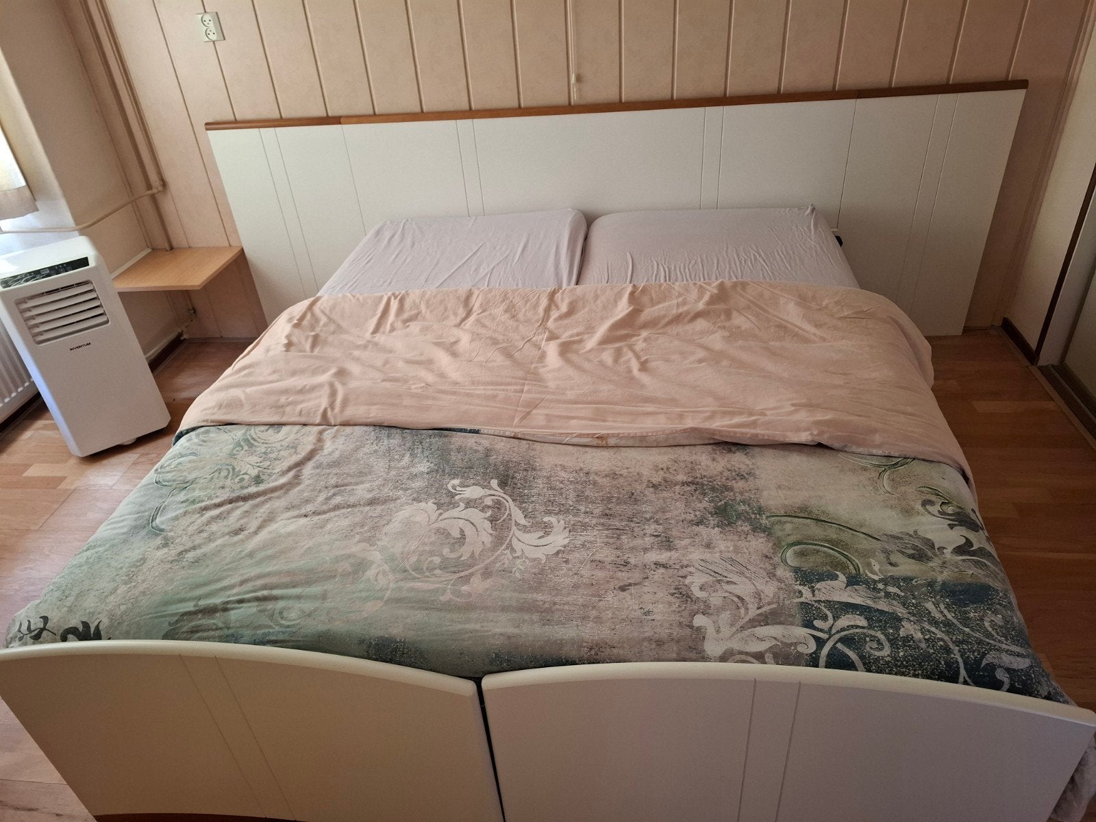 Tweepersoonsbed 160x200 met elektrische lattenbodems, Ophalen, Tweepersoons, 160 cm, Verstelbaar