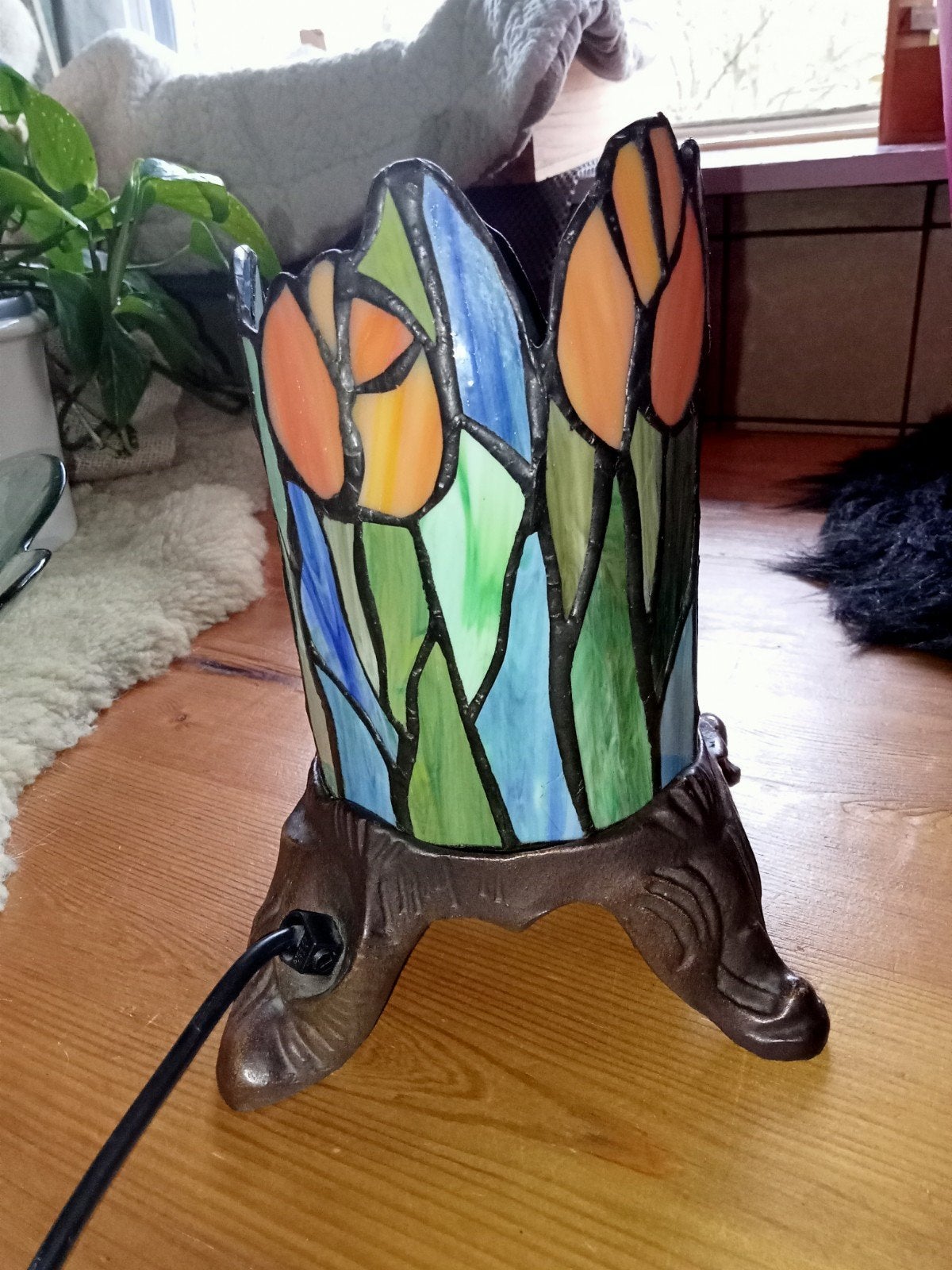 Zeer mooie oude Tiffany stijl tafel lamp op een zware voet, Ophalen of Verzenden