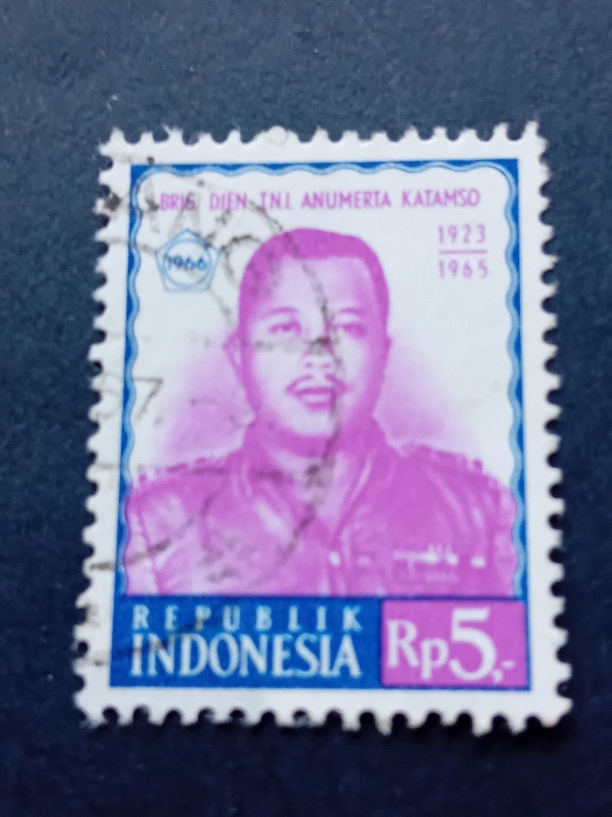 Indonesische zegel 1966 - Brig. Dien. TNI Anumerta Katams, Ophalen of Verzenden