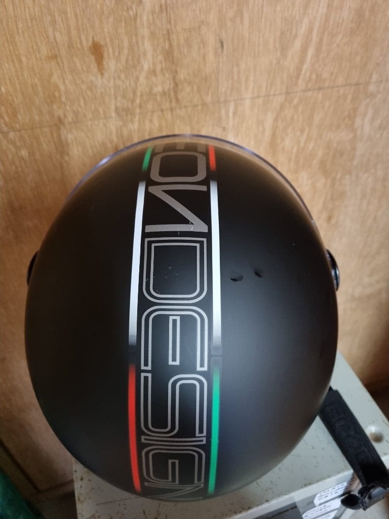 HELM, Ophalen, Zo goed als nieuw, Medium, Beon Design