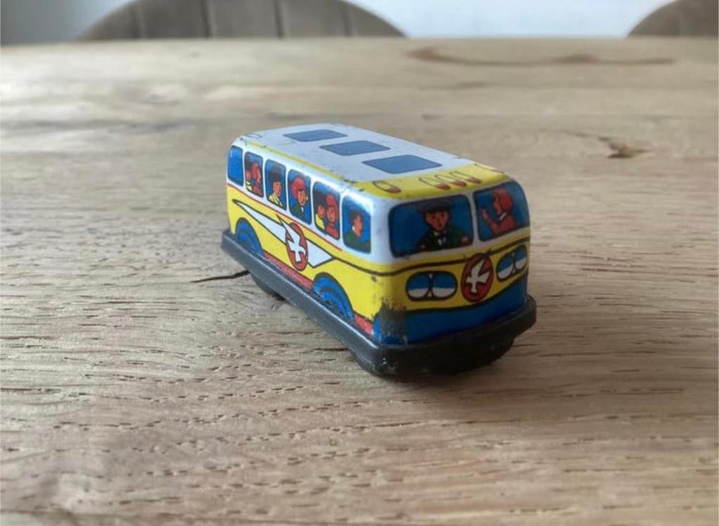 Gele blikken bus – Taiwan – blik met plastic onderstel, Antiek en Kunst, Antiek | Speelgoed, Ophalen of Verzenden
