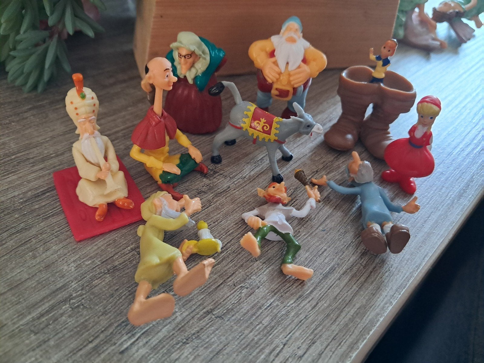 Efteling 10 figuren, Verzamelen, Efteling, Ophalen, Zo goed als nieuw, Beeldje of Poppetje