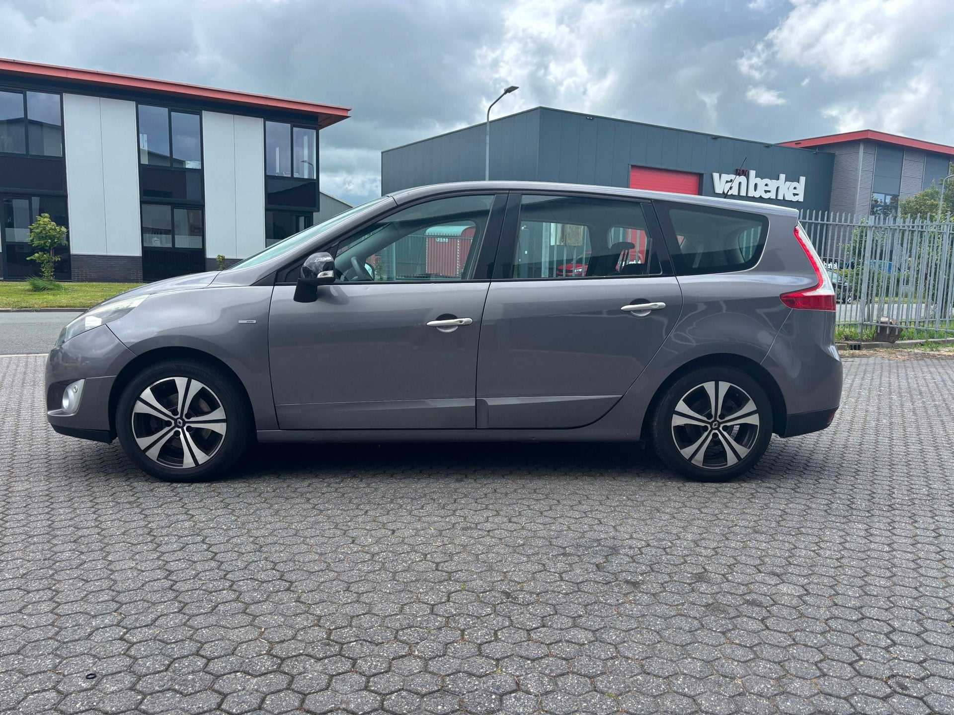 Renault Grand Scénic 1.4 Bose 7p, Auto's, Renault, Bedrijf, Te koop, Grand Scenic, ABS, Airbags, Airconditioning, Automatische klimaatregeling