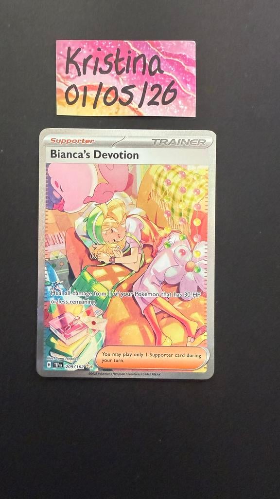 Bianca's Devotion Trainer Supporter Pokémon Kaart, Hobby en Vrije tijd, Verzamelkaartspellen | Pokémon, Ophalen of Verzenden, Zo goed als nieuw