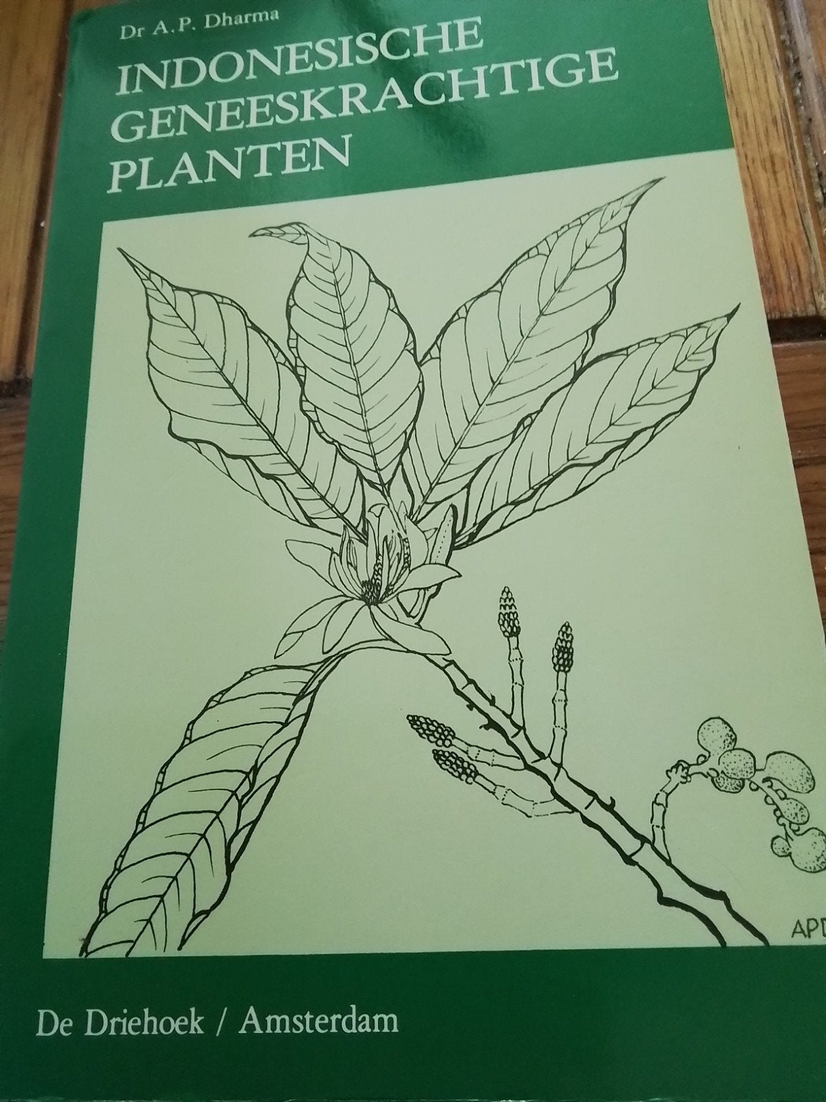 Indonesische Geneeskrachtige Planten - Dr. A.P. Dharma, Ophalen of Verzenden, Gelezen, Kruiden en Alternatief, Dr. A.P. Dharma