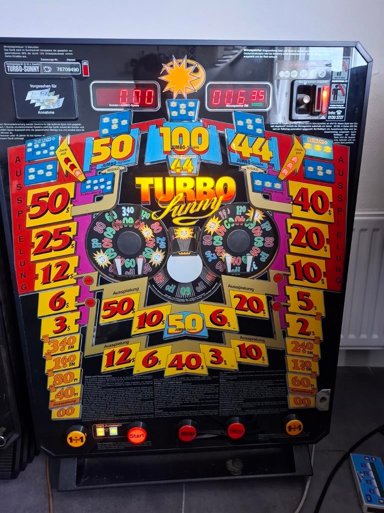 Gokkast Turbo Sunny - Klassieke Speelautomaat, Verzamelen, Automaten | Gokkasten en Fruitautomaten, Euro, Ophalen, Gebruikt, Met sleutels