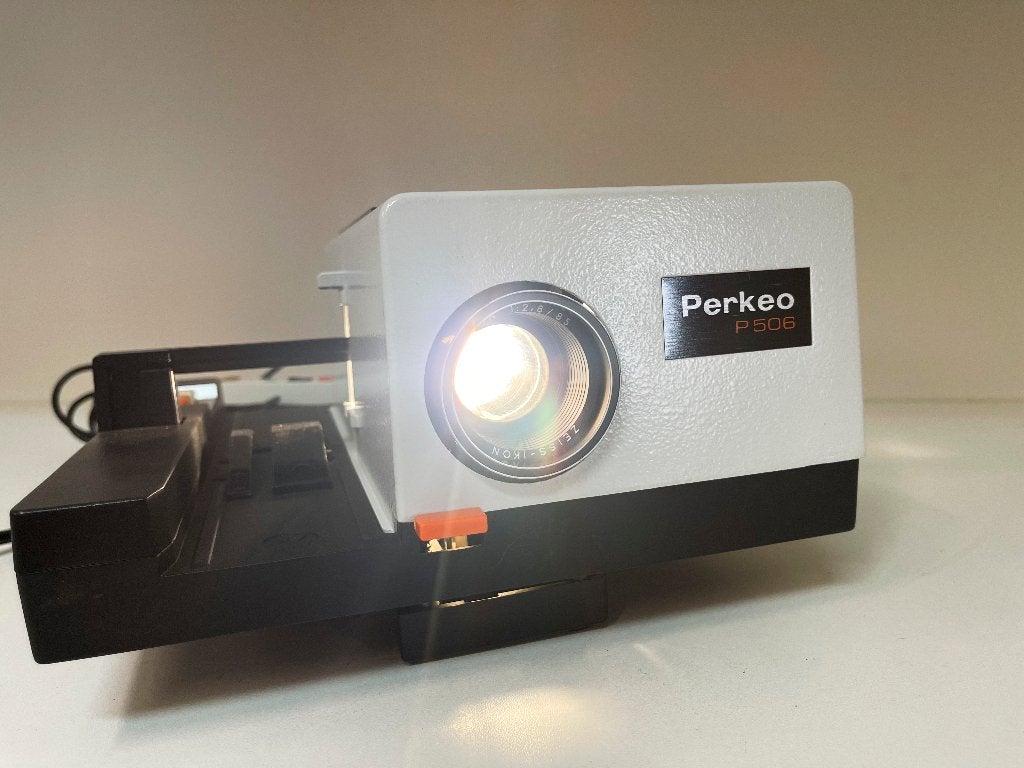 ZEISS IKON PERKEO 505 Dia Projector (zo goed als nieuw), N, N, Ophalen of Verzenden, Zo goed als nieuw