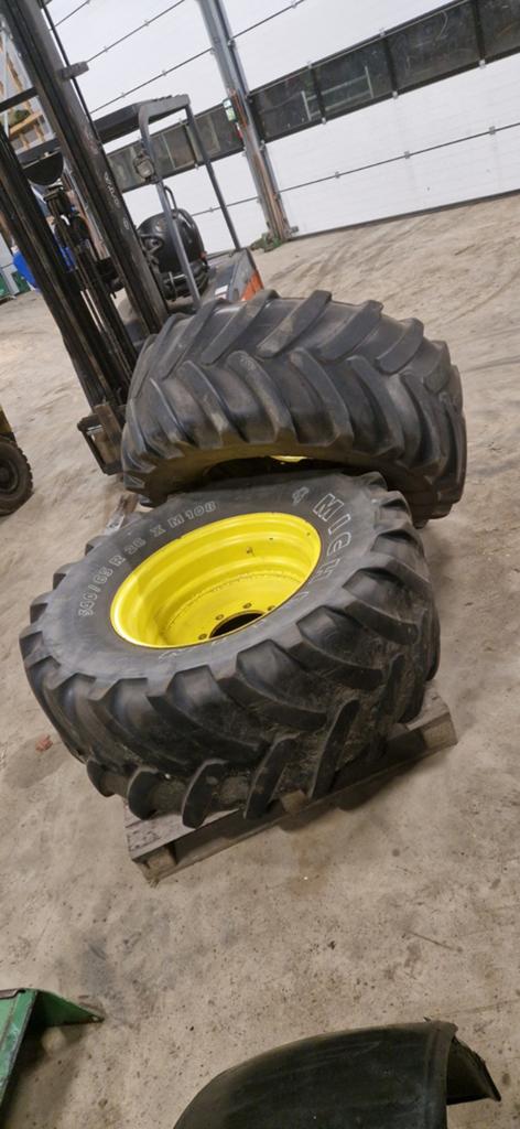 Michelin 540/65 R26 met velg, Ophalen of Verzenden