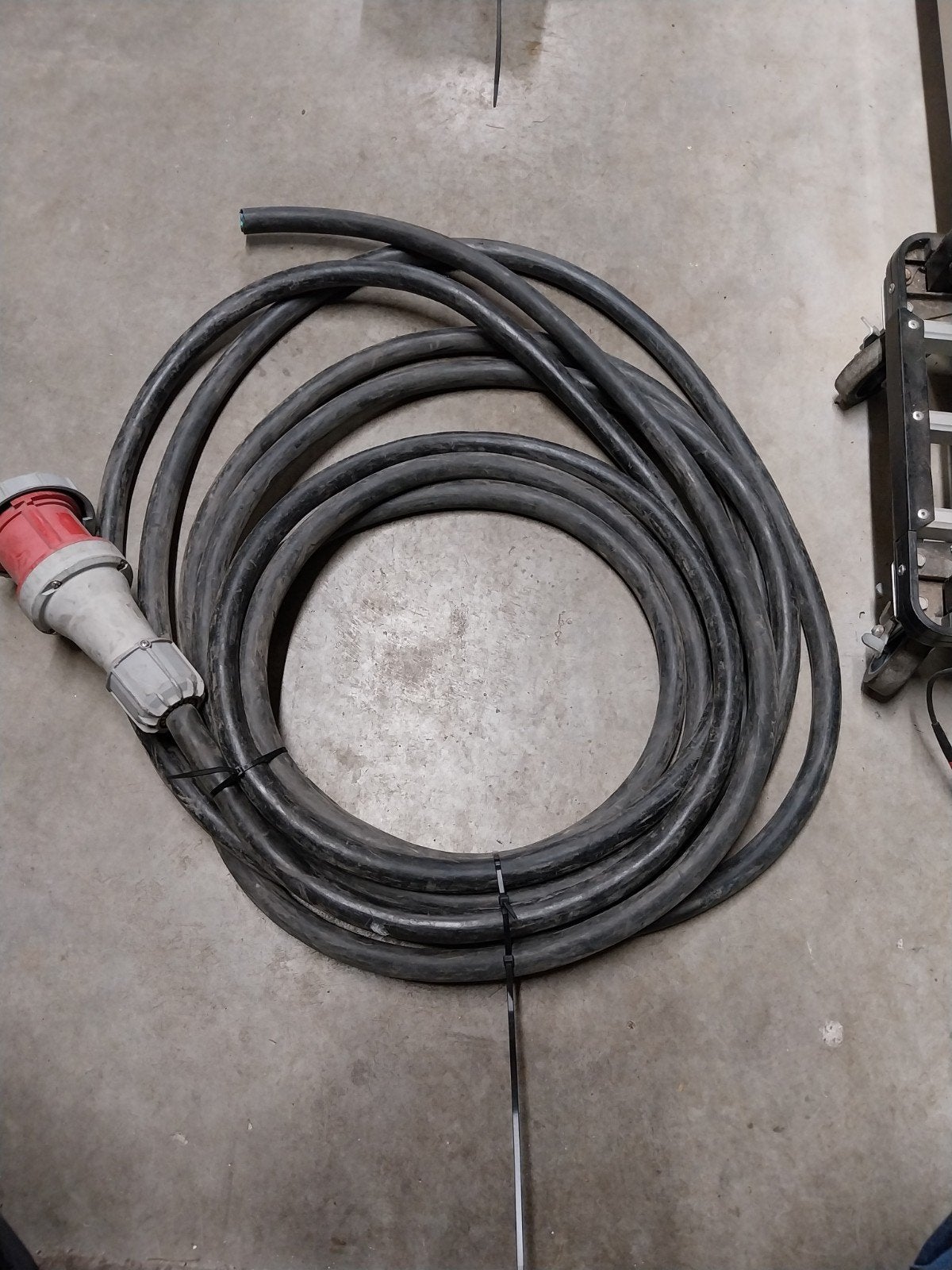 Verlengkabel rubber 5x16 mm2 met contra stekker 63A 5-polig, Ophalen, Kabel of Snoer