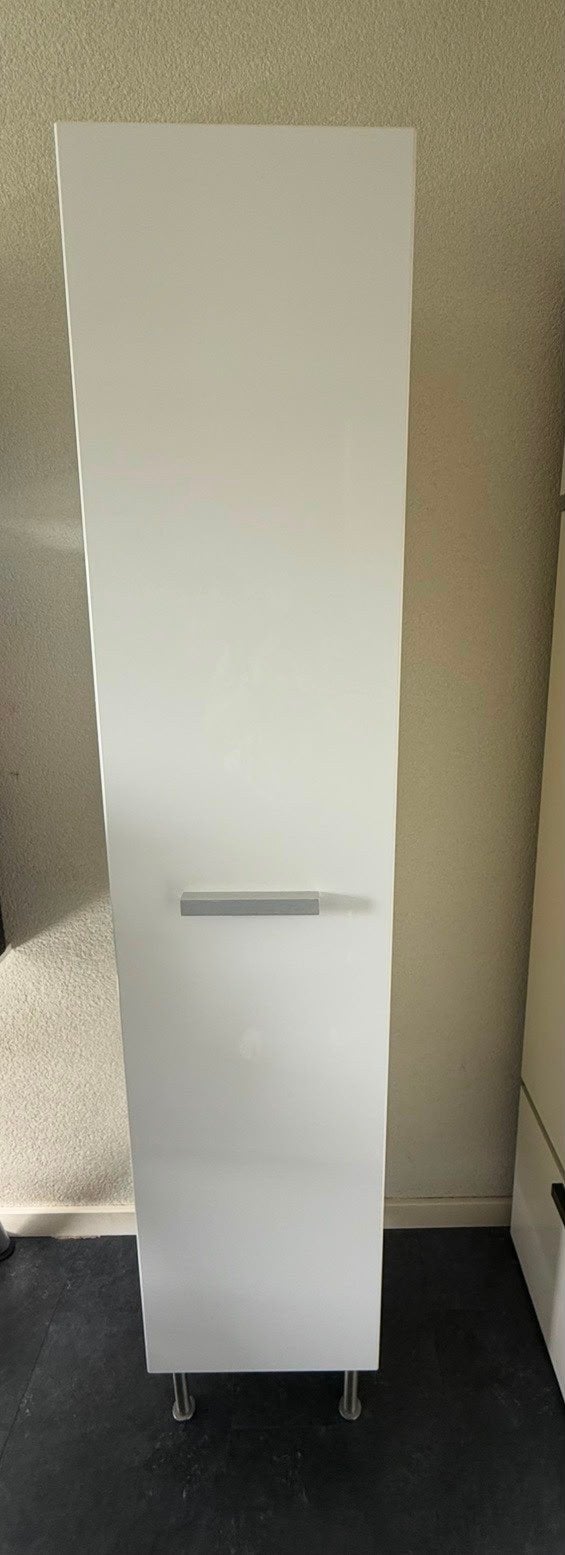 Wie komt dit Badkamermeubel gratis afhalen ?, Huis en Inrichting, Badkamer | Badkamermeubels, (Half)hoge kast, Minder dan 50 cm