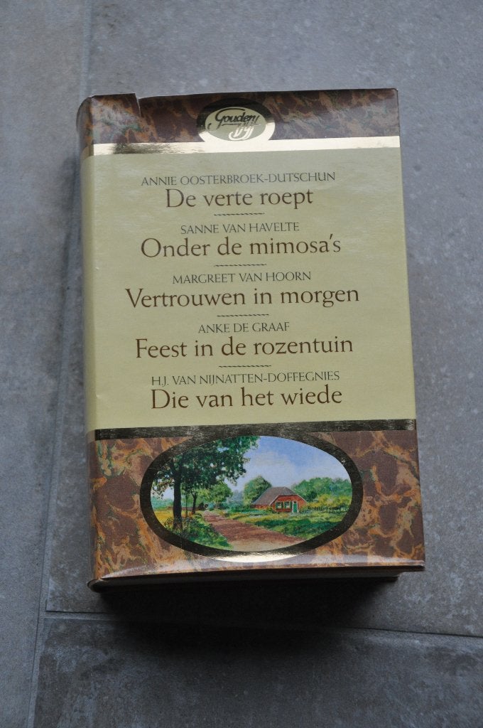Gouden Vijf-omnibus: De verte roept, Onder de mimosa's, e.a., Ophalen of Verzenden, Zo goed als nieuw, Diverse auteurs, Nederland