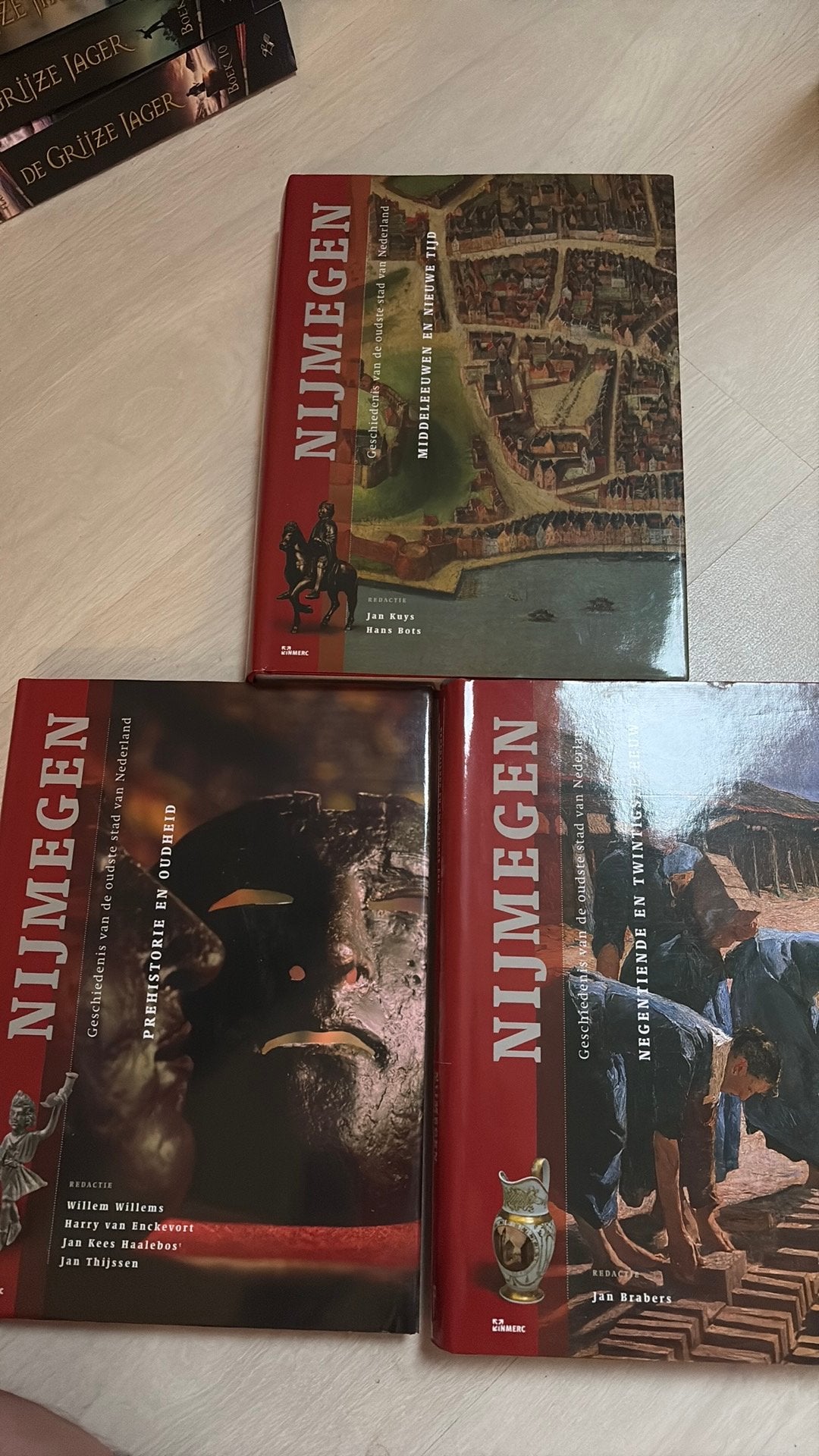 Nijmegen middeleeuwen en nieuwe tijd, driedelig, Ophalen of Verzenden, 14e eeuw of eerder, Zo goed als nieuw, Europa