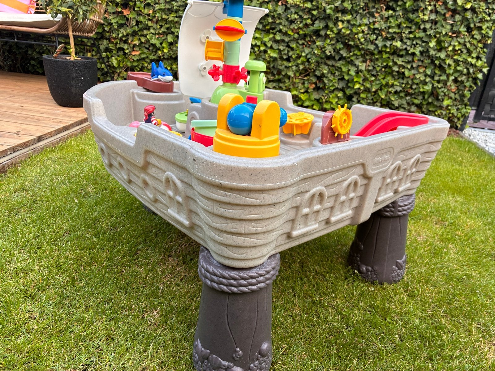 Little Tikes Piratenboot Zand- en Watertafel, Ophalen, Gebruikt