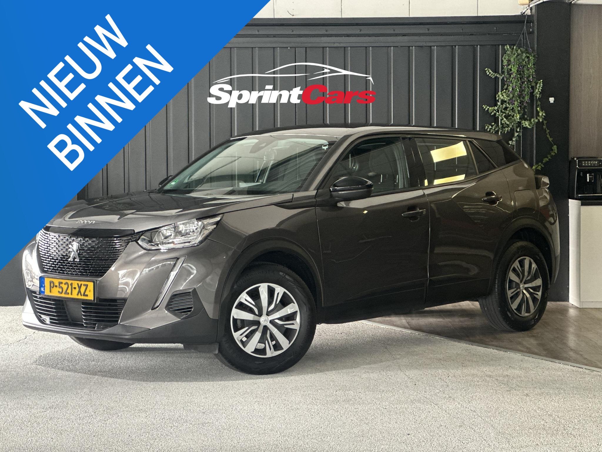 Peugeot 2008 1.2 PureTech Active | Carplay | Navigatie | Cru, Auto's, Stof, Gebruikt, Euro 6, 1199 cc