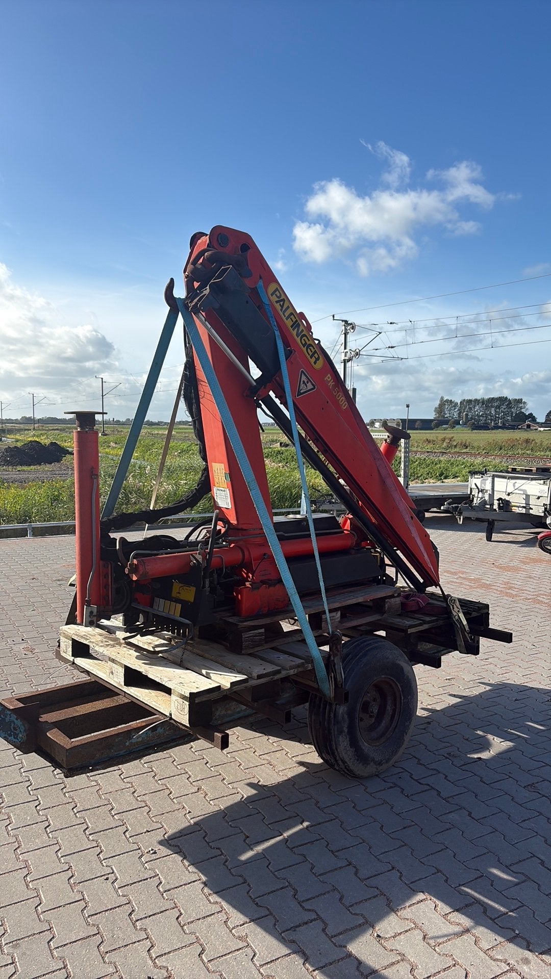 Palfinger pk5000 met werk, Ophalen