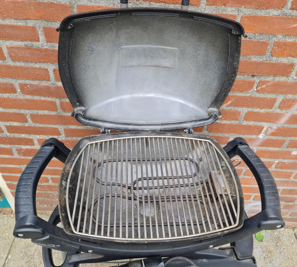 weber q140 barbecue, Tuin en Terras, Elektrische barbecues, Ophalen