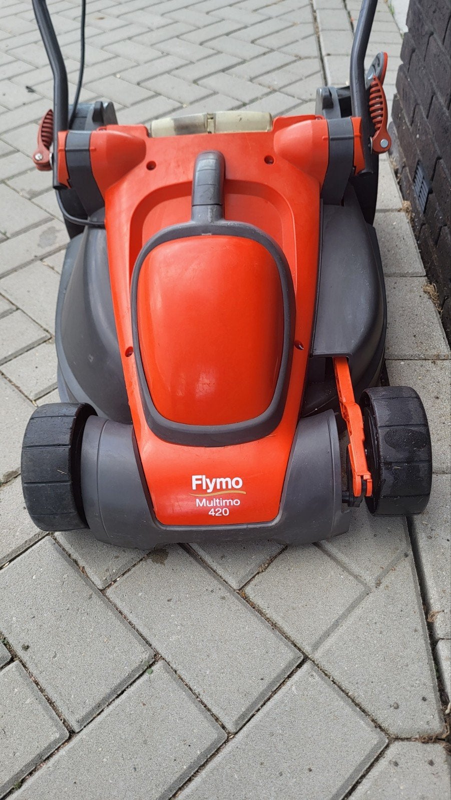 Flymo gazonmaaier Grasmaaier Multimo 420, Zweefmaaier, Ophalen, Gebruikt