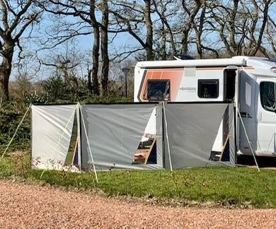 Travel&Co Windscherm met 3 Panelen - Nieuw, Caravans en Kamperen, Ophalen of Verzenden, Zo goed als nieuw