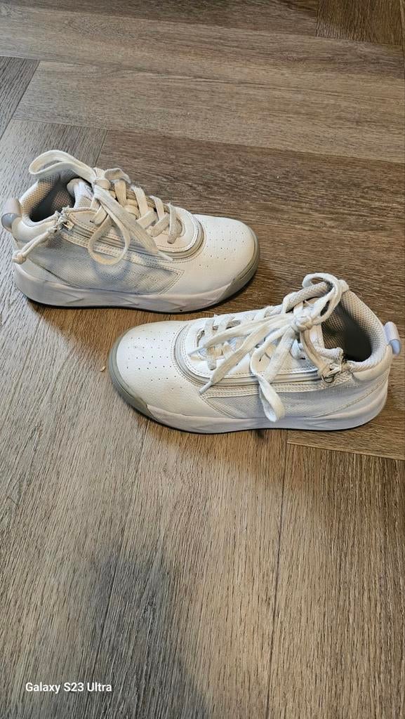 Billy Footwear maat 34, Ophalen of Verzenden