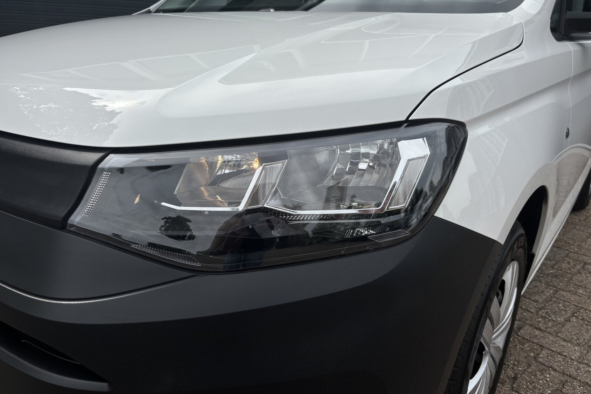Volkswagen Caddy Cargo 1.5 TSI | Airco | PDC A | DAB | Cruis, Voorwielaandrijving, Stof, Zwart, 4 cilinders