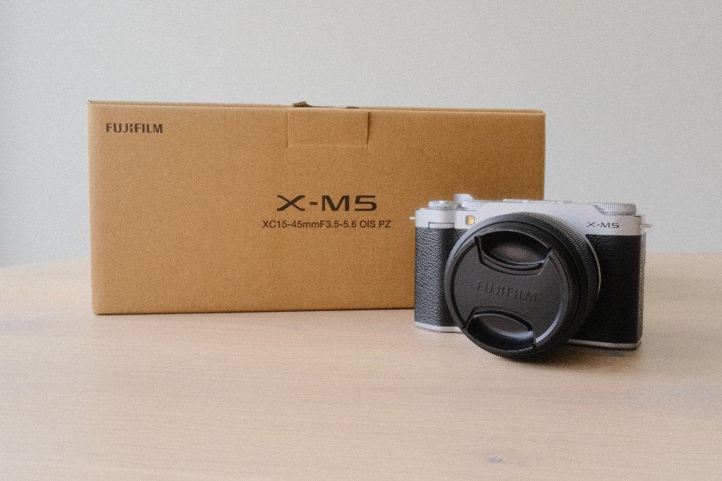 Fujifilm X-M5 + XC15-45mm lens + 3 premium filters, Ophalen, Gebruikt, Compact, 26 Megapixel