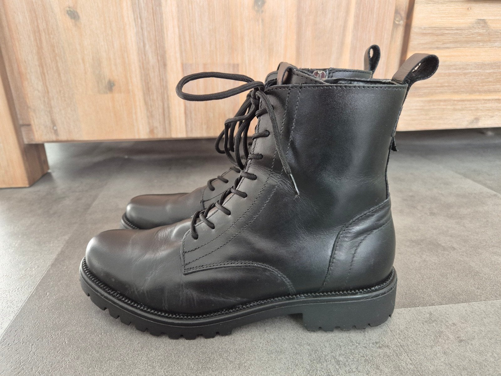 Tamaris TOUCH-IT veterboots | Maat 39 | Zwart | Leder, Zwart, Lage of Enkellaarzen, Nieuw, Ophalen