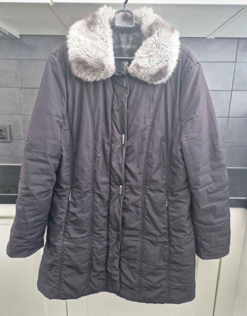 Mooie Gerry Weber Dames Merk Jas Maat:40-42, Maat 38/40 (M), Zwart, Ophalen of Verzenden, Zo goed als nieuw