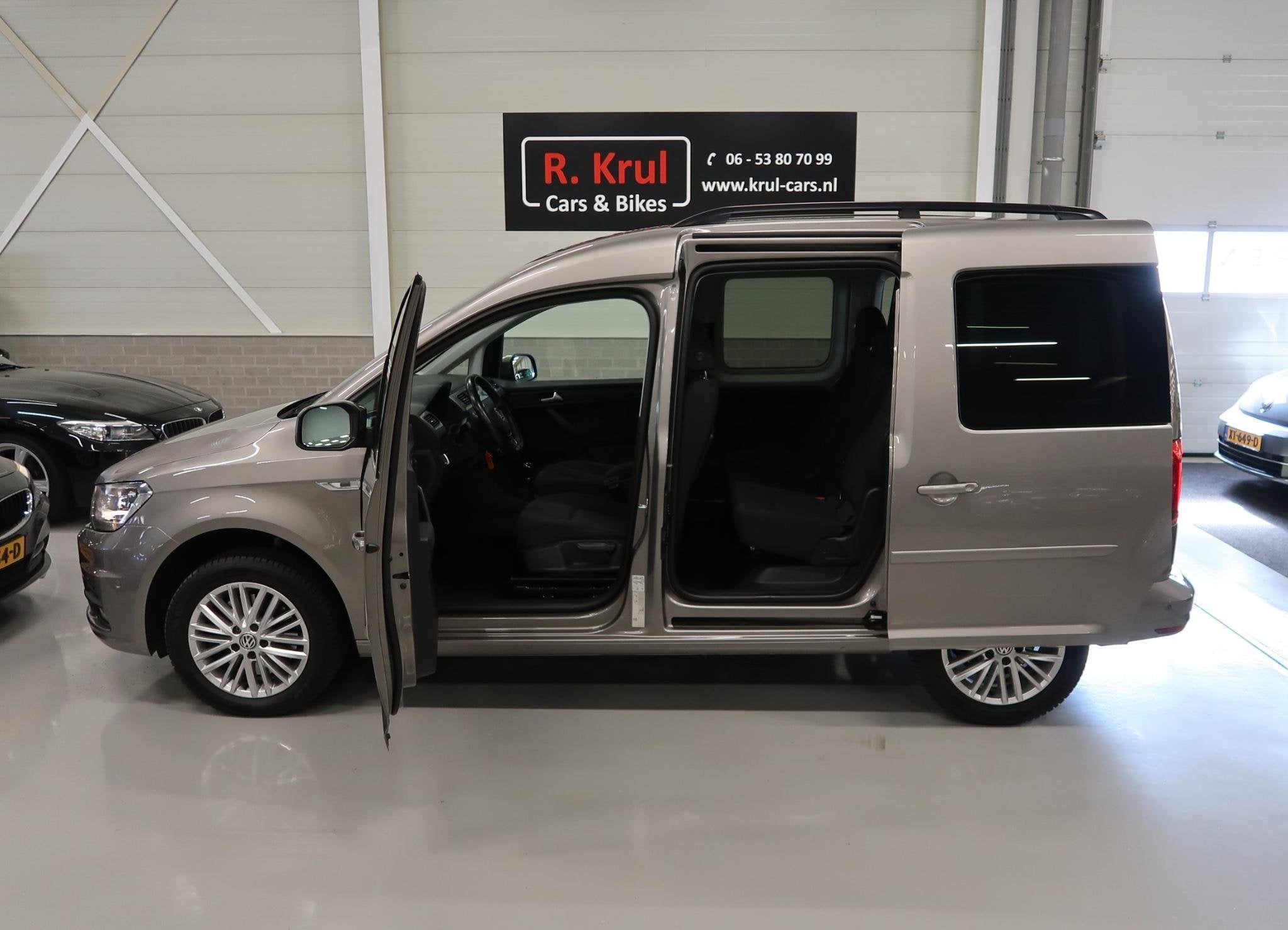Volkswagen Caddy 1.4 TSI Comfortline 5 zitplaatsen, 2x schui, Voorwielaandrijving, Gebruikt, 17 km/l, 5 stoelen