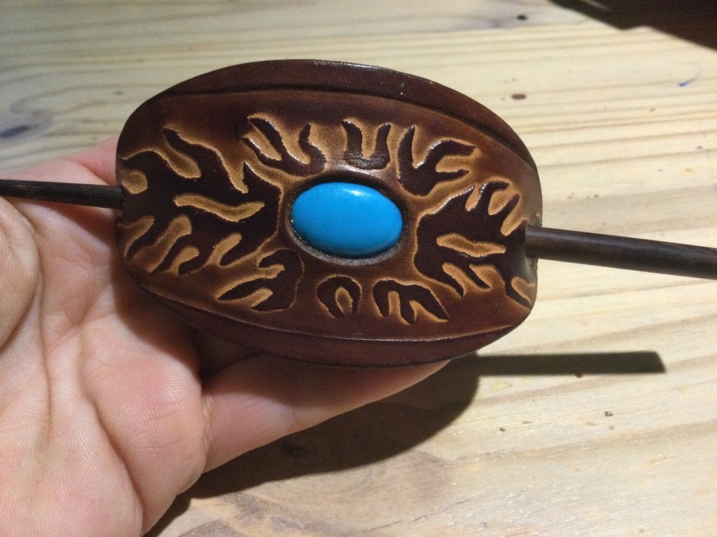 leren en houten haarclip, Ophalen of Verzenden, Zo goed als nieuw, Haarspeld