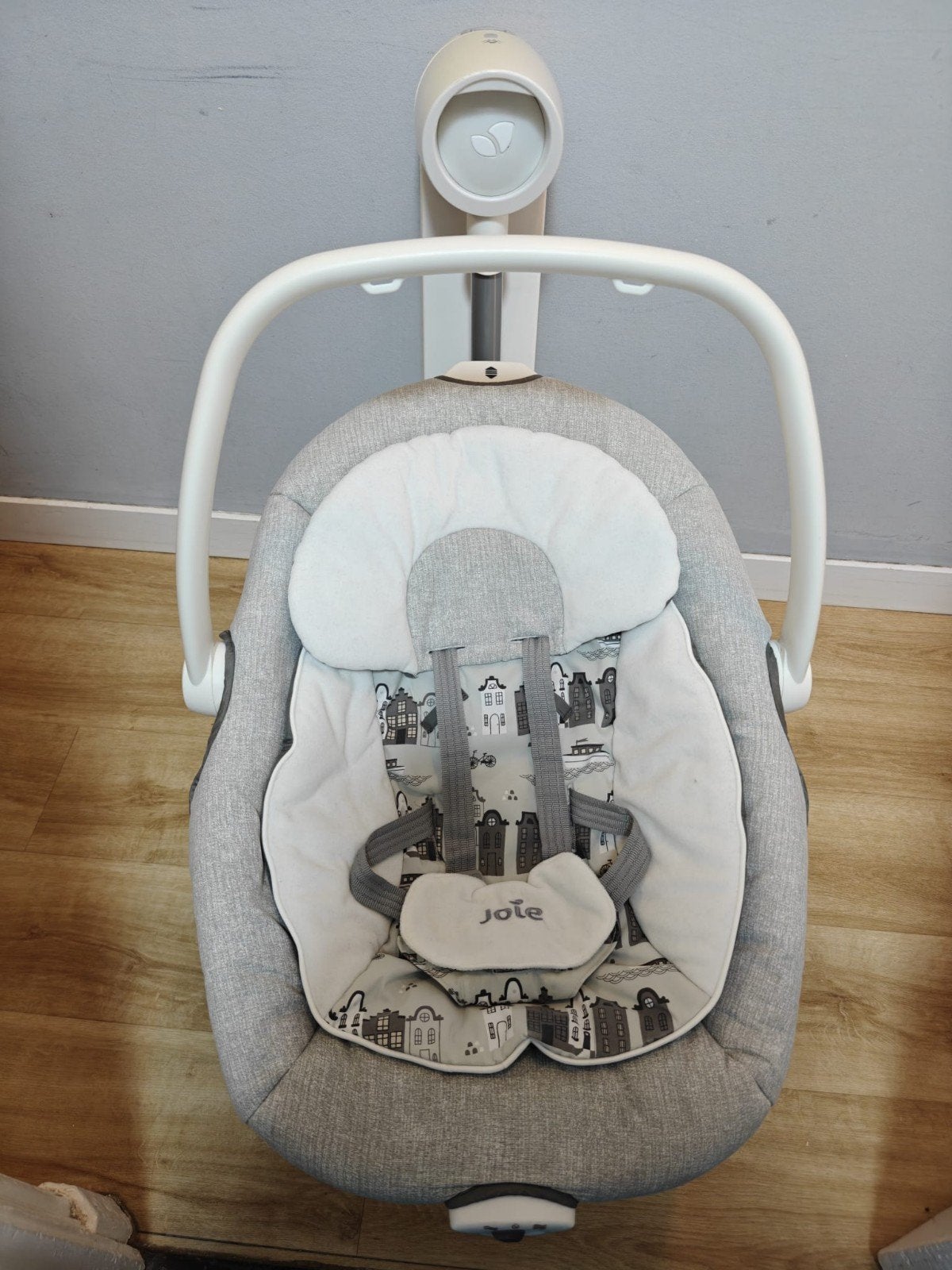 Joie Serina 2-in-1 babyschommel/wipstoel, Ophalen