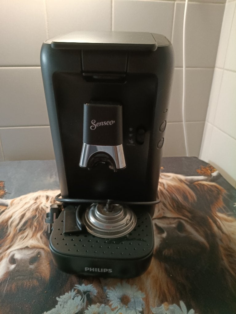senseo philips 3 x, Witgoed en Apparatuur, Koffiezetapparaten, 2 tot 4 kopjes, Ophalen of Verzenden, Zo goed als nieuw, Koffiemachine