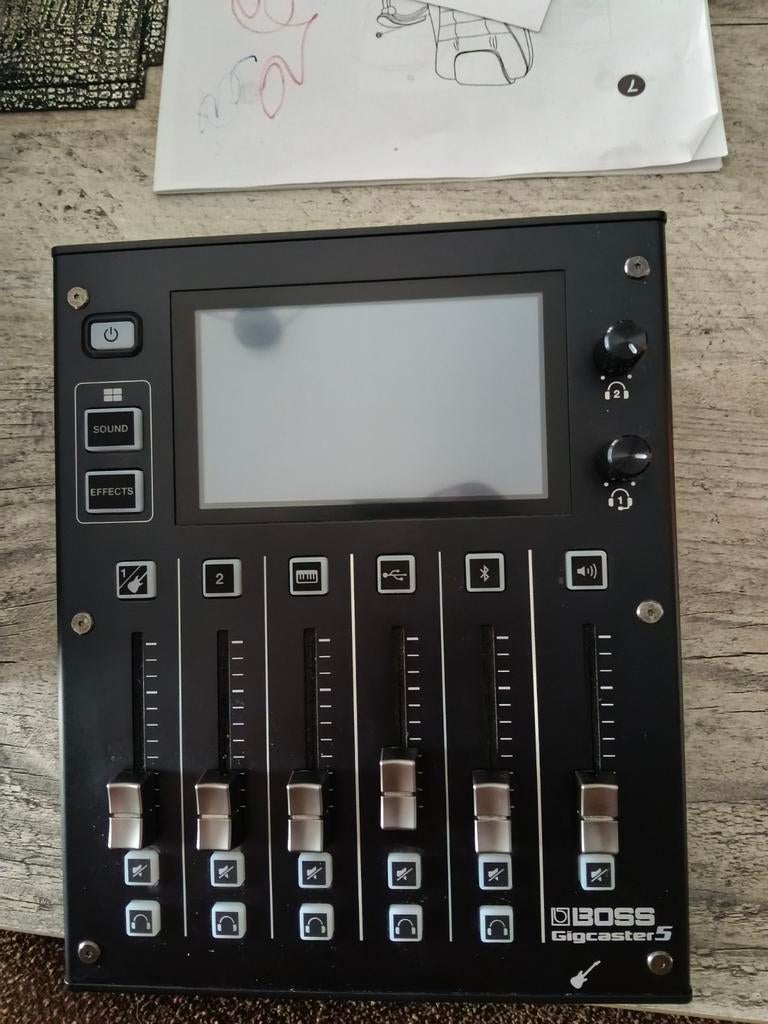 Te loop, Muziek en Instrumenten, Mengpanelen, Ophalen of Verzenden, Zo goed als nieuw, 5 tot 10 kanalen, Microfooningang