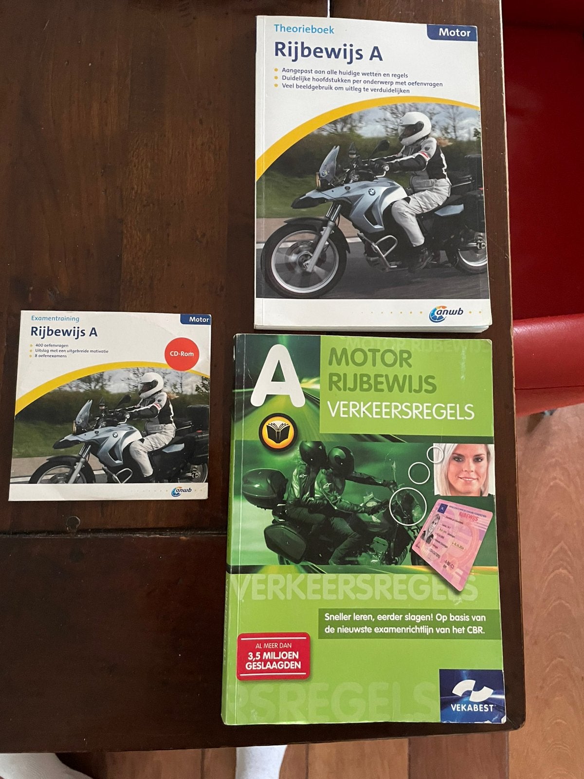 Motor rijbewijs A boek + cd, Ophalen of Verzenden, Gelezen