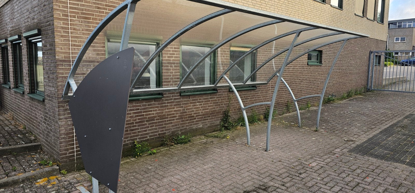 Ligna Overkapping - Fiets- en Motorenoverkapping, Ophalen, Gebruikt