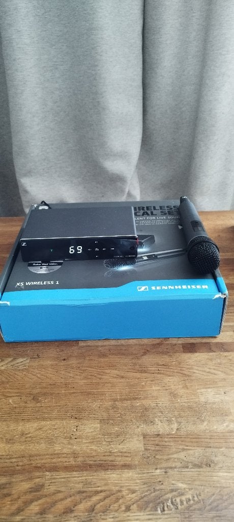 Sennheiser XSW-1 e835 BC band, Onbekend, Ophalen of Verzenden, Onbekend, Zangmicrofoon