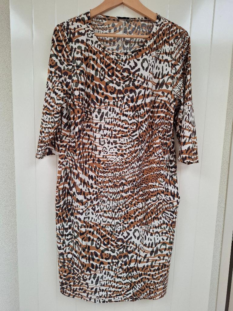 Mooi travelstof jurkje Anna van Toor maat 40, Maat 38/40 (M), Anna van Toor, Beige, Ophalen of Verzenden