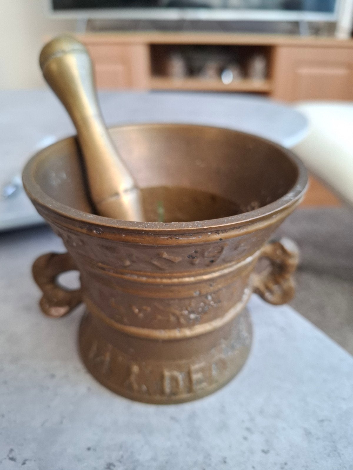 Antieke bronzen vijzel met stamper, Ophalen
