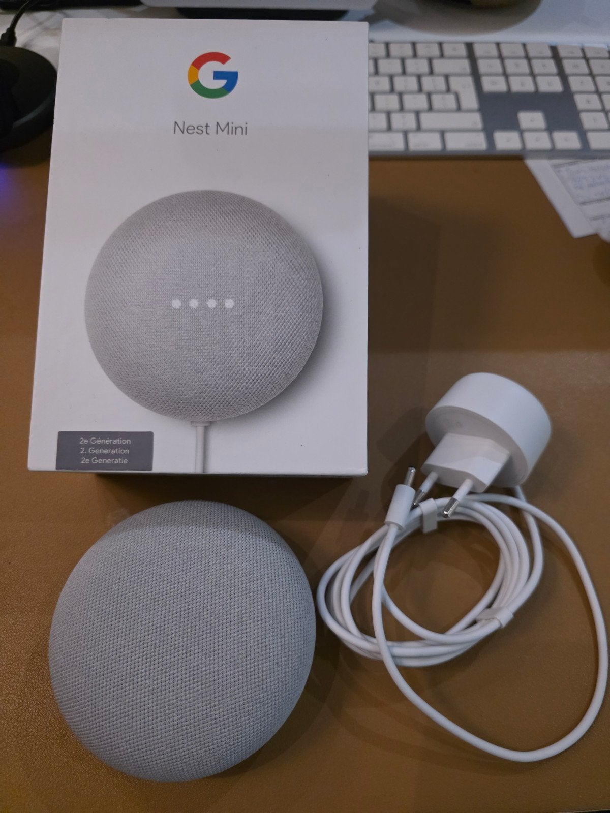 Google Nest Mini (2e generatie) - Grijs - Nieuwstaat, Overige merken, Overige typen, Ophalen of Verzenden, Zo goed als nieuw