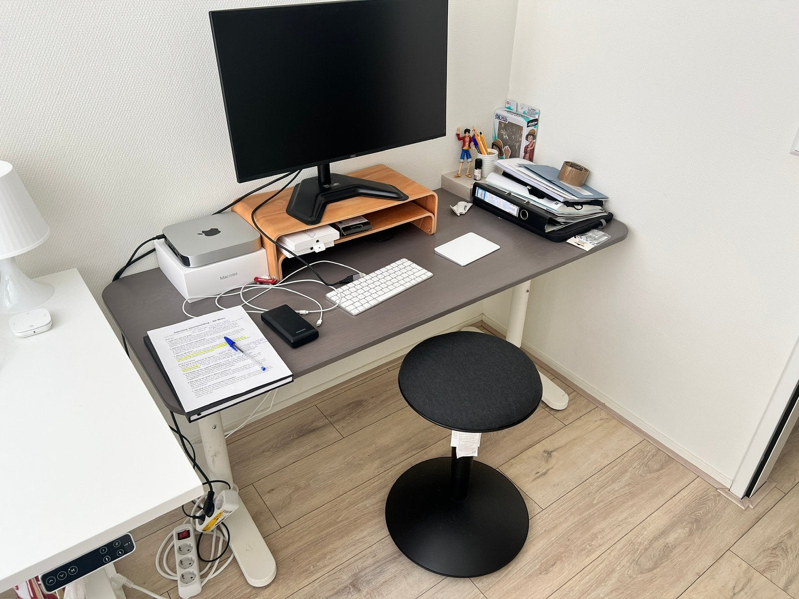 Verstelbare Bureau, Ophalen, Zo goed als nieuw
